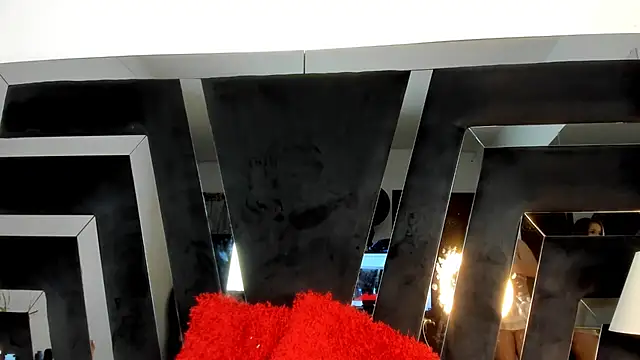 Nikol Lopez  online show from 24, 3, 2026