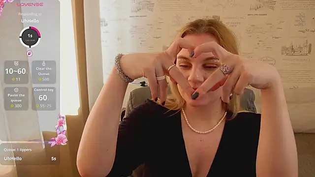 Glow Margo online show from 15, 6, 2026
