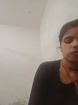Hot chani online show from 17, 5, 2026
