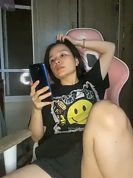 Ivy Trix2 online show from 17, 6, 2026