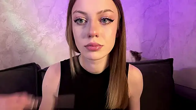 Rosalielue online show from 23, 4, 2026