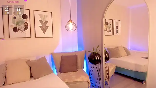 ariavelvet  online show from 25, 3, 2026