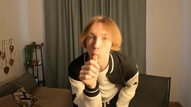 SilverFeral online show from 3, 3, 2026