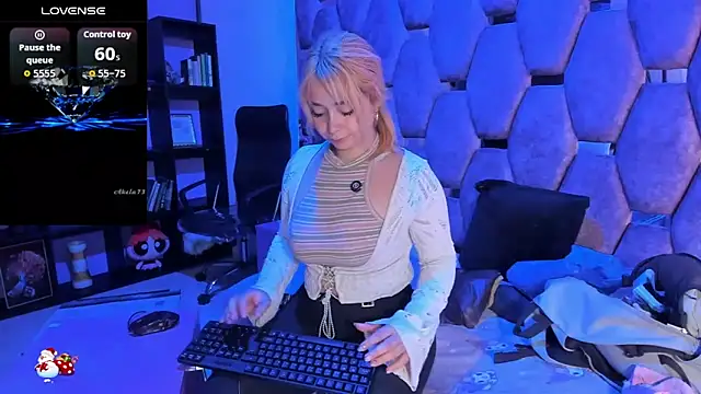 Maky Coss online show from 23, 4, 2026