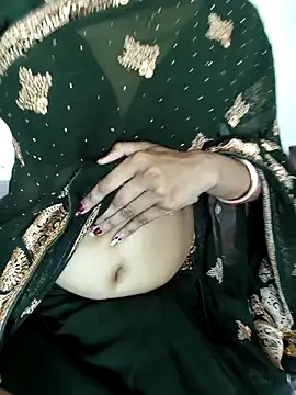 Sweet Cpl  online show from 22, 4, 2026