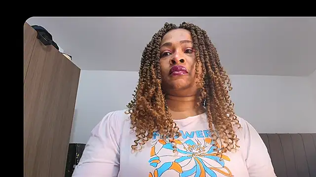 luxy benet online show from 4, 6, 2026