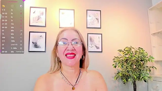 Victoria Firee online show from 19, 4, 2026