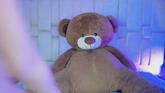 AgathaUwuDoll online show from 25, 4, 2026