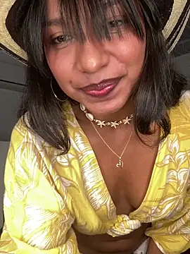 Eloise aksnes online show from 4, 6, 2026