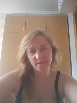 ChristinaYork online show from 22, 4, 2026