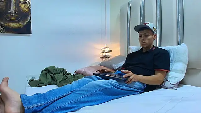 Ethan Wolfe online show from 9, 3, 2026