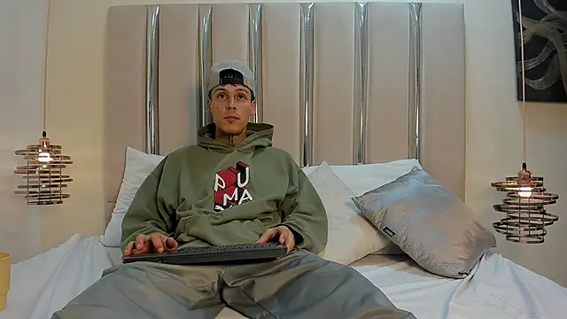 Ethan Wolfe online show from 12, 3, 2026