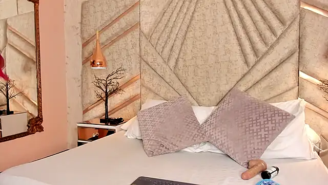 EmeelyMuller online show from 18, 4, 2026