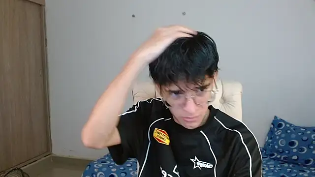 Snapshot of noah_millerx chatting on 28, 6, 2026 noah millerx online show from 28, 6, 2026