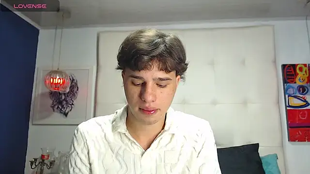 EXCLUSIVE8 online show from 20, 3, 2026