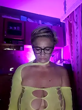 LunaBlaise online show from 15, 6, 2026
