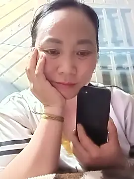 Lindxx-hot online show from 2, 4, 2026