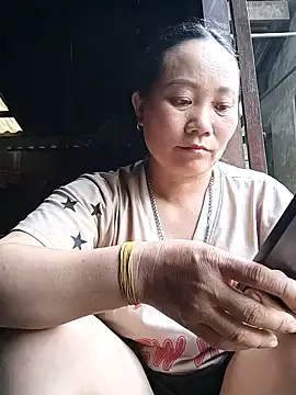 Lindxx-hot online show from 12, 4, 2026