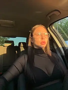 Bunny Lush online show from 27, 4, 2026