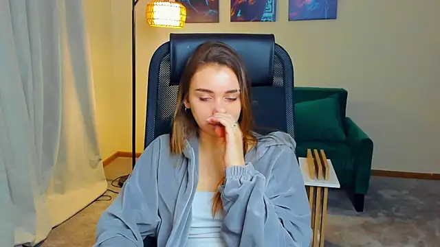 CarmelPerlas online show from 4, 3, 2026