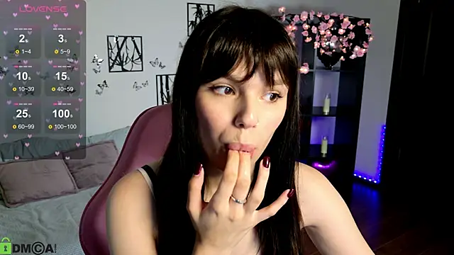 Snapshot of JanetCensley chatting on 9, 6, 2026 JanetCensley online show from 9, 6, 2026