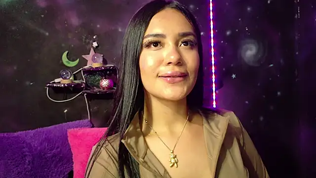 Snapshot of ValentinaRojass_ chatting on 21, 5, 2026 ValentinaRojass online show from 21, 5, 2026
