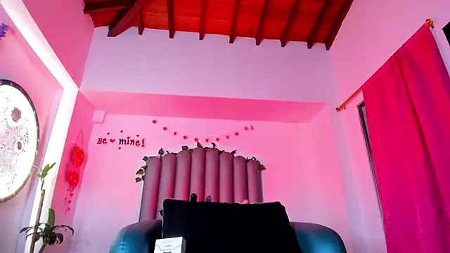 Xdeisyy online show from 9, 4, 2026