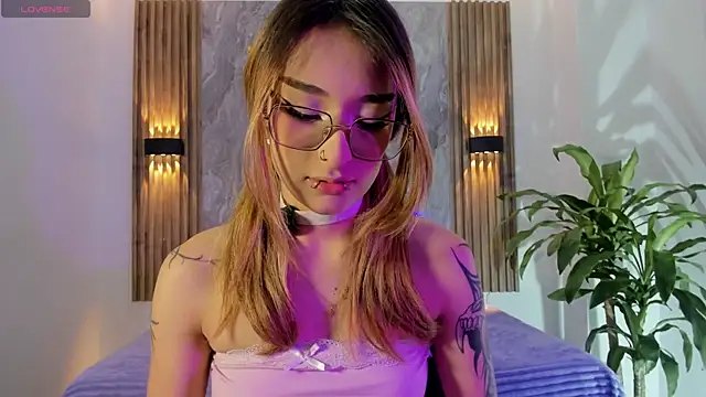 Melodylanee online show from 21, 4, 2026