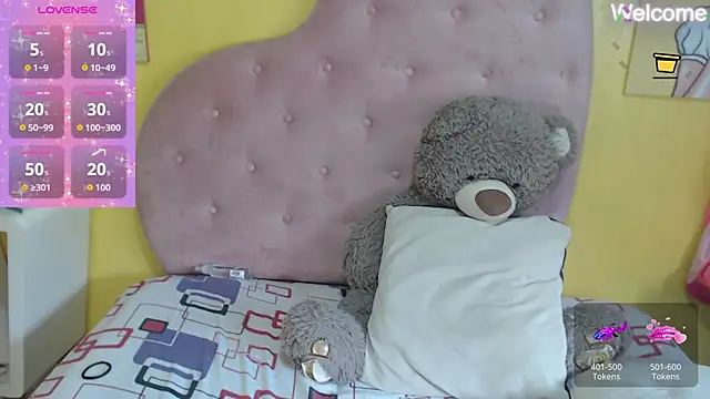 Snapshot of Sophiiee_Gray chatting on 28, 5, 2026 Sophiiee Gray online show from 28, 5, 2026