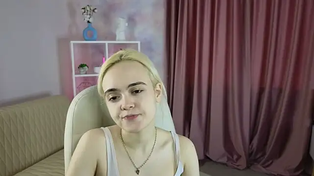 Bambi Bloom online show from 18, 3, 2026