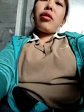 Snapshot of MiuNazz chatting on 6, 3, 2026 MiuNazz online show from 6, 3, 2026