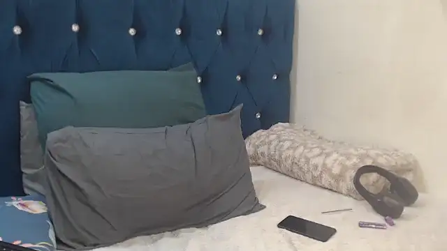 CURVYBOOTYLICIOUS88 online show from 11, 7, 2026