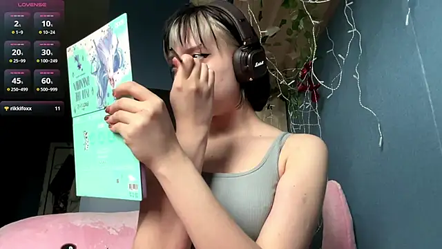 AueshaSimon online show from 24, 4, 2026