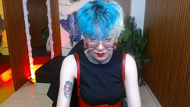 Lyra tay online show from 4, 4, 2026