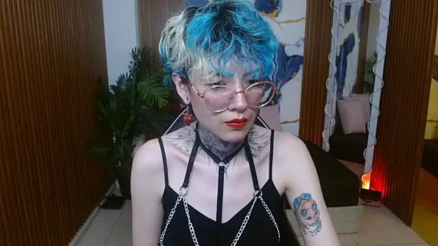 Lyra tay online show from 17, 4, 2026