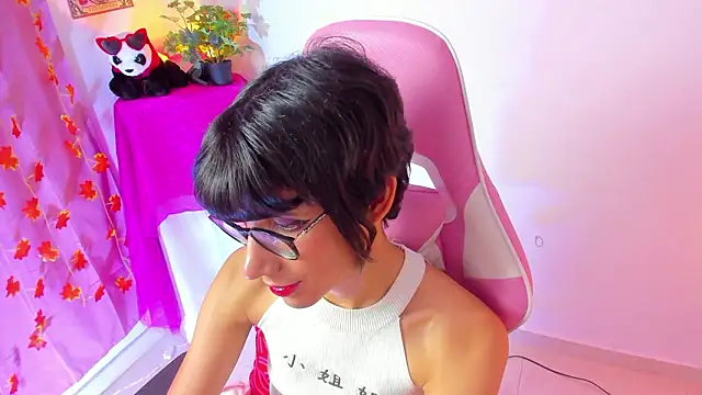 Madeline 21 online show from 11, 3, 2026