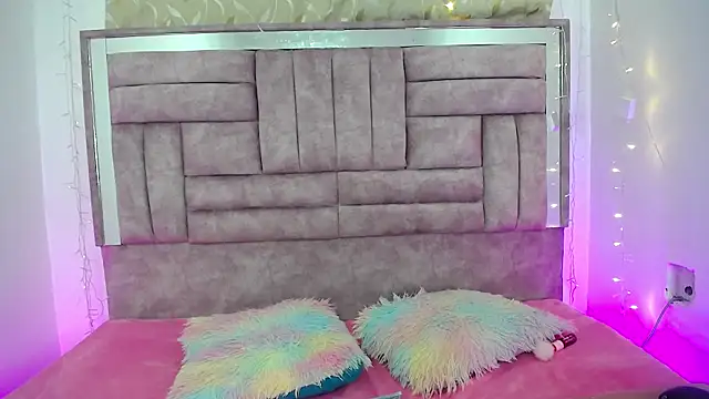 nara kitty online show from 21, 4, 2026