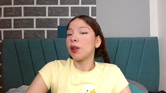 Sweet kitty 05 online show from 17, 4, 2026