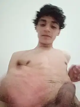 --hot-boy-- online show from 23, 4, 2026