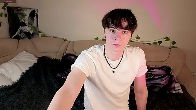 Snapshot of AnthonyCuutie chatting on 9, 3, 2026 AnthonyCuutie online show from 9, 3, 2026