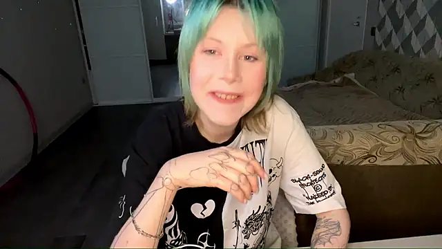 Snapshot of SalenaVeron chatting on 12, 3, 2026 SalenaVeron online show from 12, 3, 2026