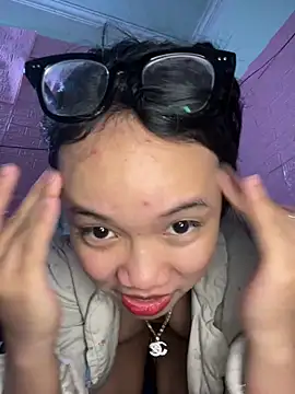 Leeeeiu online show from 4, 3, 2026