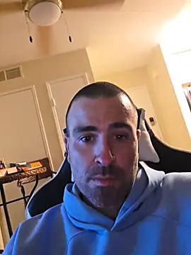 Biggbaddwulf7 online show from 28, 4, 2026