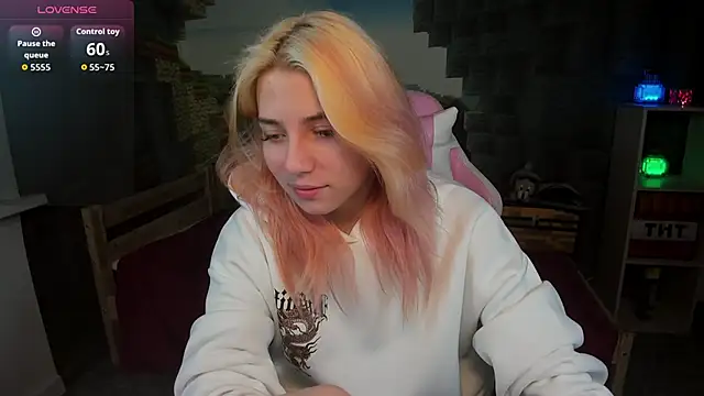 RosaFowler online show from 26, 4, 2026