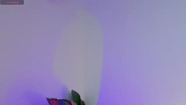 Megaan Rousee online show from 25, 4, 2026