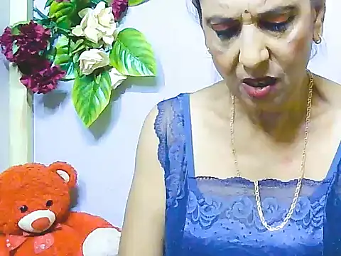 Hot queen58 online show from 4, 6, 2026