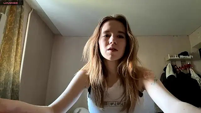 Snapshot of LeomaJee chatting on 22, 5, 2026 LeomaJee online show from 22, 5, 2026