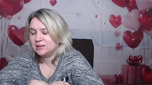 VickyRobins online show from 4, 3, 2026