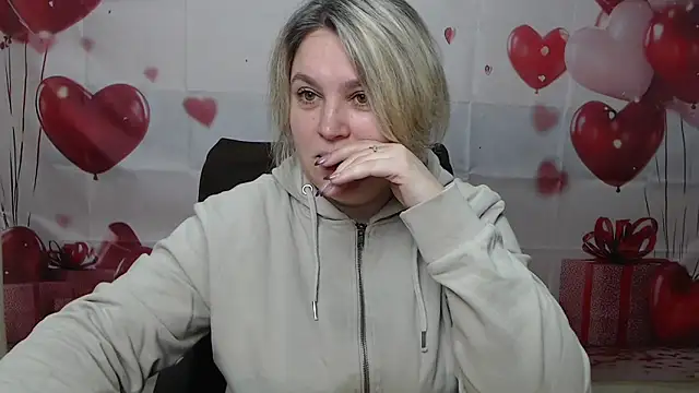 VickyRobins online show from 6, 3, 2026