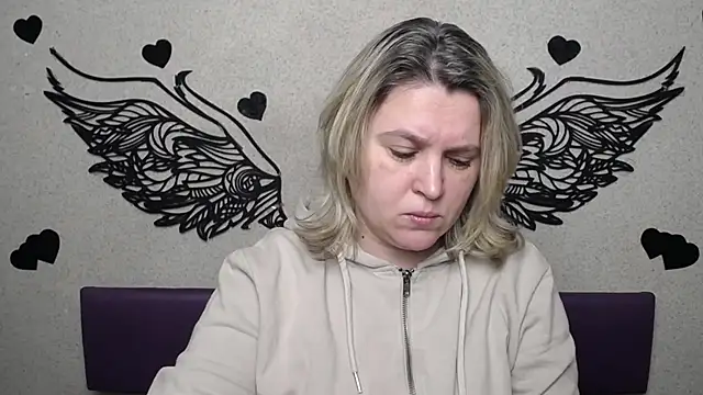 VickyRobins online show from 10, 3, 2026